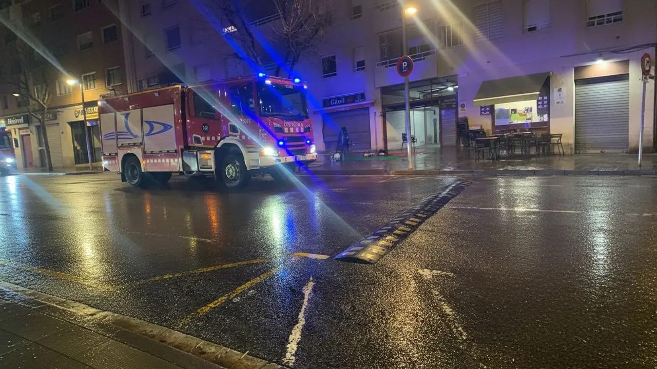 Incendi a un rostidor de pollastres a Valls provoca alarma i intervenci&oacute; dels bombers al barri del Forn&agrave;s