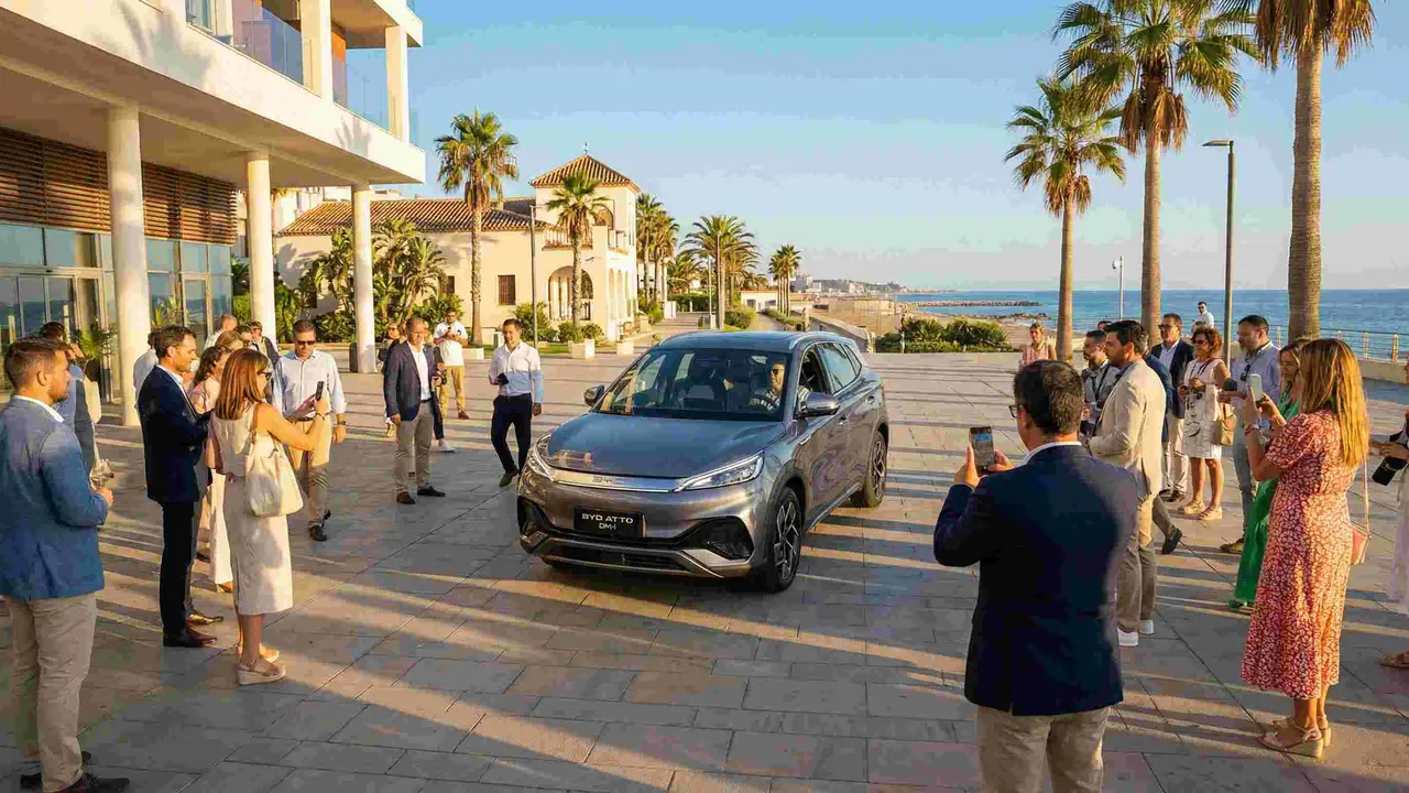 caetano-presenta-a-malaga-el-nou-byd-atto-2-dm-i-a