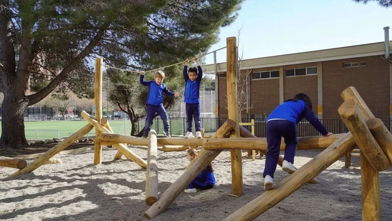 Alumnes de La Salle a Tarragona gaudint d&rsquo;una educaci&oacute; integral i innovadora que combina tradici&oacute; i modernitat pedag&ograve;gica