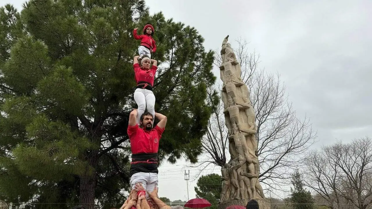 Un pilar de 4 dels Joves de Valls marca el centenari dels Nens del Vendrell.