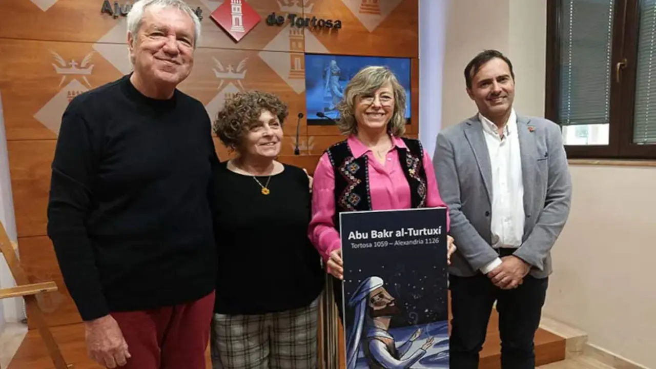 Recital po&egrave;tic a Tortosa per commemorar els 900 anys de la mort del poeta i jurista Al-Turtux&iacute;.