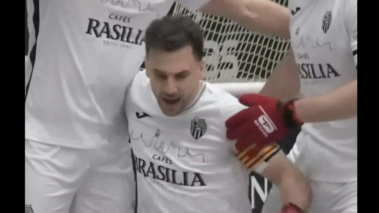 Remuntada espectacular de l&rsquo;equip For&ccedil;a Reus a l&rsquo;Ateneu de Sant Sadurn&iacute; que va fer vibrar els aficionats en un partit intens