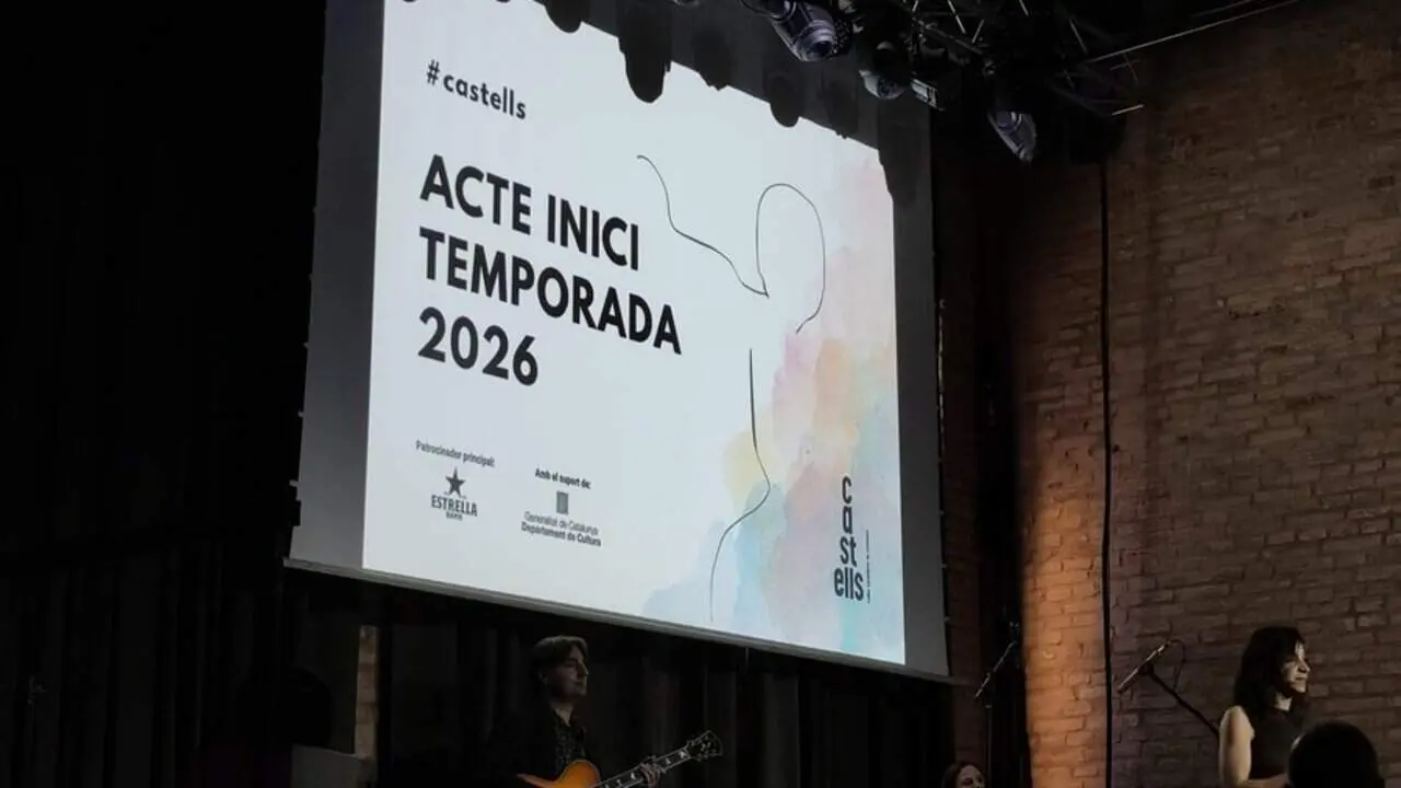 La Colla Joves Xiquets de Valls inicia la temporada 2026 amb castells espectaculars a l&rsquo;Estrella Damm &mdash; Imagen de la Fuente