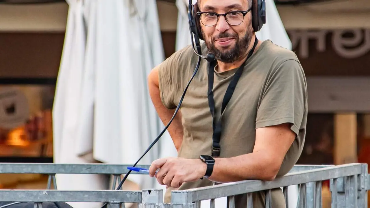 Josep Torre&ntilde;o rebent el Premi Joan Ventura i Sol&eacute; per la seva contribuci&oacute; al periodisme casteller a Valls &mdash; Imagen de la Fuente