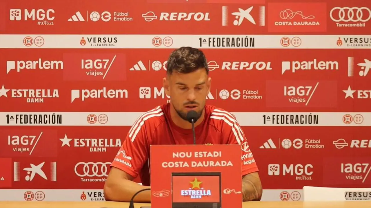  Moi Delgado confia en la vict&ograve;ria del N&agrave;stic en el partit contra Sevilla Atl&eacute;tico per aconseguir els tres punts importants &mdash; Imagen de la Fuente 