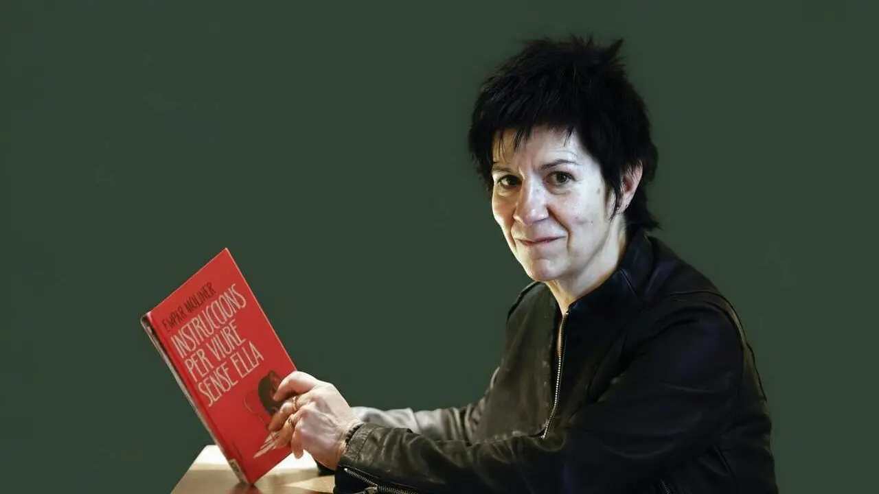 Empar Moliner ens sorpr&egrave;n, una vegada m&eacute;s, amb un nou i suggerent llibre.