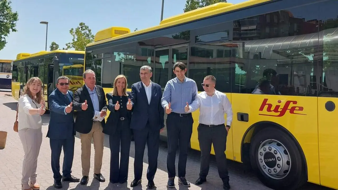  Bus urb&agrave; de Valls amb vehicles h&iacute;brids operat per Hife sense canvis en el servei diari &mdash; Imagen de la Fuente 