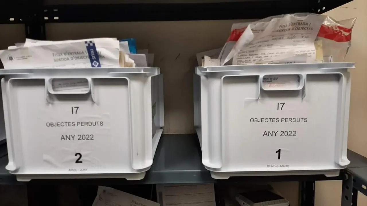  Oficina d&rsquo;objectes perduts a Reus per recuperar claus, m&ograve;bils i altres possessions extraviades f&agrave;cilment &mdash; Imagen de la Fuente 