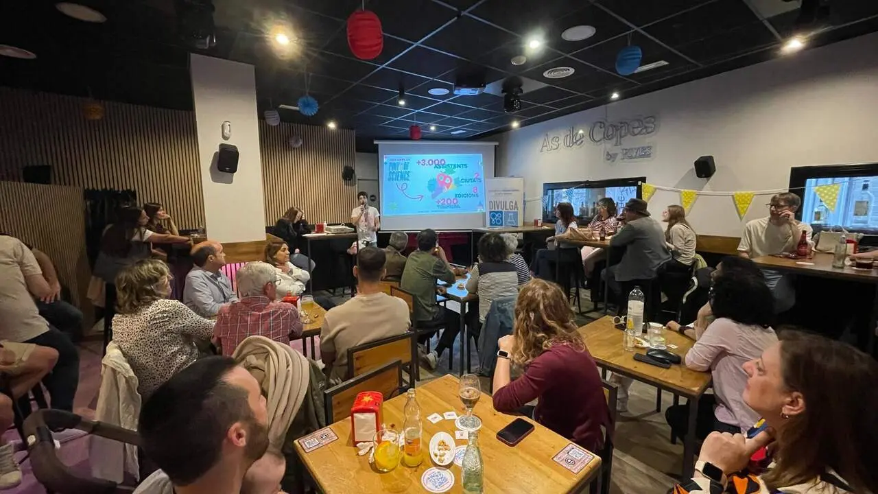  62 cient&iacute;fics expliquen la recerca URV al festival Pint of Science a Tarragona 