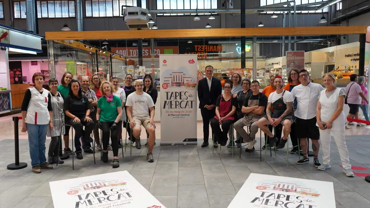  Vista vibrant de les 20 tapes &uacute;niques a Menja&rsquo;t el Mercat 2026 durant la festa gastron&ograve;mica a Reus &mdash; Imagen de la Fuente 