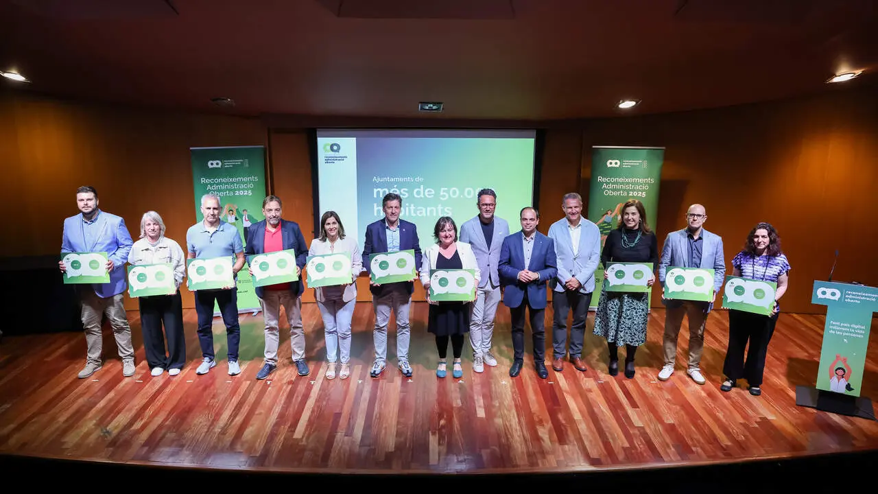 Vista de l&rsquo;Ajuntament de Reus simbolitzant la lideratge en transformaci&oacute; digital i govern obert a Catalunya &mdash; Imagen de la Fuente