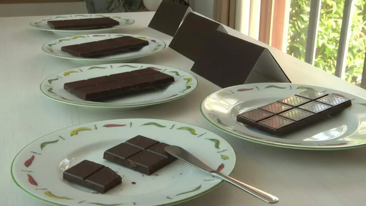 Xocolata negra i salut: desvetllant els mites i la realitat oculta sobre els seus efectes beneficiosos &mdash; Imagen generada por IA