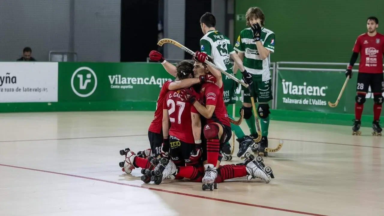 Celebraci&oacute; intensa a la pista de Reus Deportiu despr&eacute;s d&rsquo;una s&egrave;rie molt disputada als quarts del Play-Off de la temporada &mdash; Imagen de la Fuente