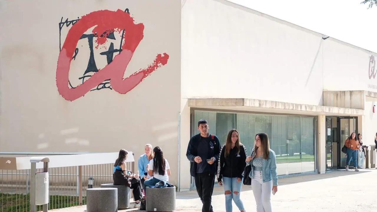  Imatge destacada dels estudis de turisme de la URV reconeguts entre els millors del m&oacute;n segons Shanghai &mdash; Imagen de la Fuente 