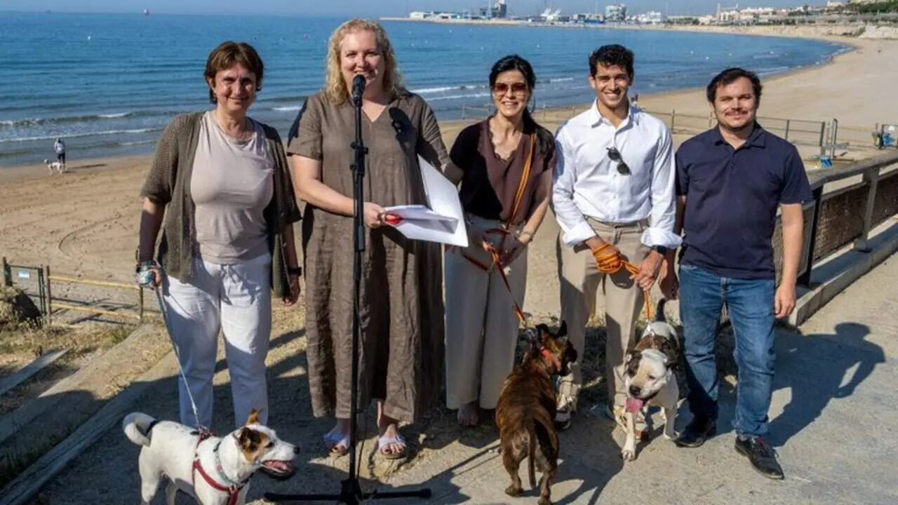  Platja per a gossos a Tarragona aquest estiu amb espais especials al Miracle i a la Llarga oberts a partir de dem&agrave; &mdash; Imagen de la Fuente 
