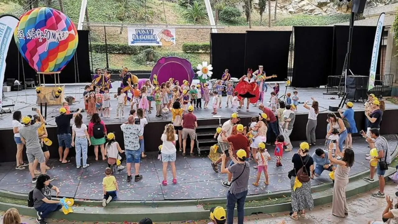  Festa Posa&rsquo;t la Gorra al Camp de Mart Tarragona diumenge 7 de juny de 11 a 14 hores amb activitats solid&agrave;ries &mdash; Imagen de la Fuente 