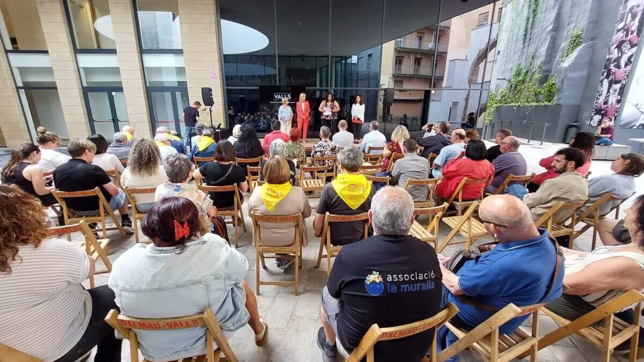  Trobada dels clubs de salut mental al Camp de Tarragona i Terres de l&rsquo;Ebre a Valls organitzada per l&rsquo;Associaci&oacute; Porta Oberta &mdash; Imagen de la Fuente 