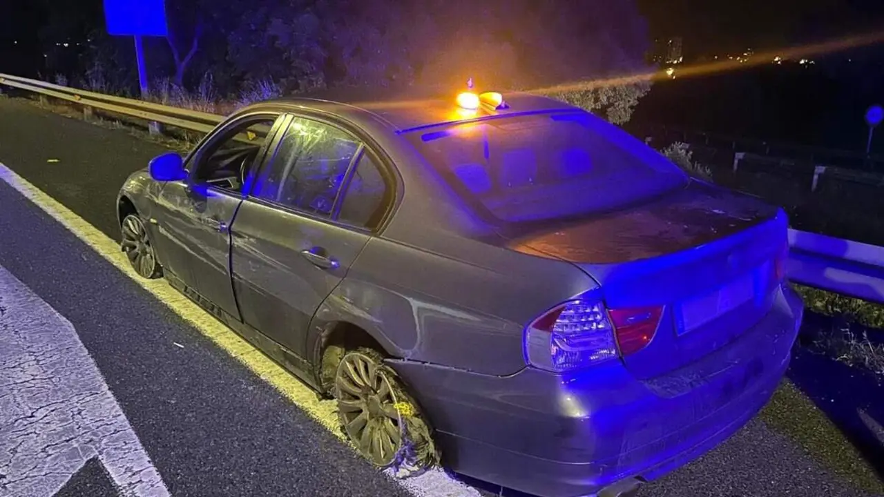  Conductor detingut a Tarragona per conduir a alta velocitat amb dues rodes sota els efectes de l&rsquo;alcohol &mdash; Imagen de la Fuente 