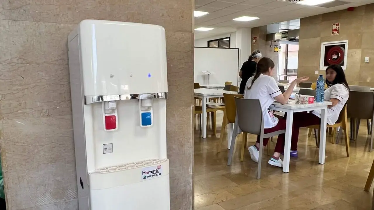  Hospital Santa Creu de Jes&uacute;s de Tortosa integrat a la xarxa de refugis clim&agrave;tics per combatre l&rsquo;onada de calor estiuenca &mdash; Imagen de la Fuente 