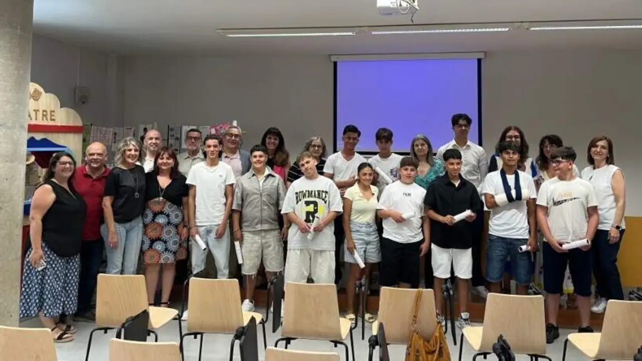 Finalitzaci&oacute; del curs de l'Aula 15 al Centre Municipal de Formaci&oacute; i Ocupaci&oacute; Antic Hospital amb opcions d'accessibilitat integrades &mdash; Imagen de la Fuente