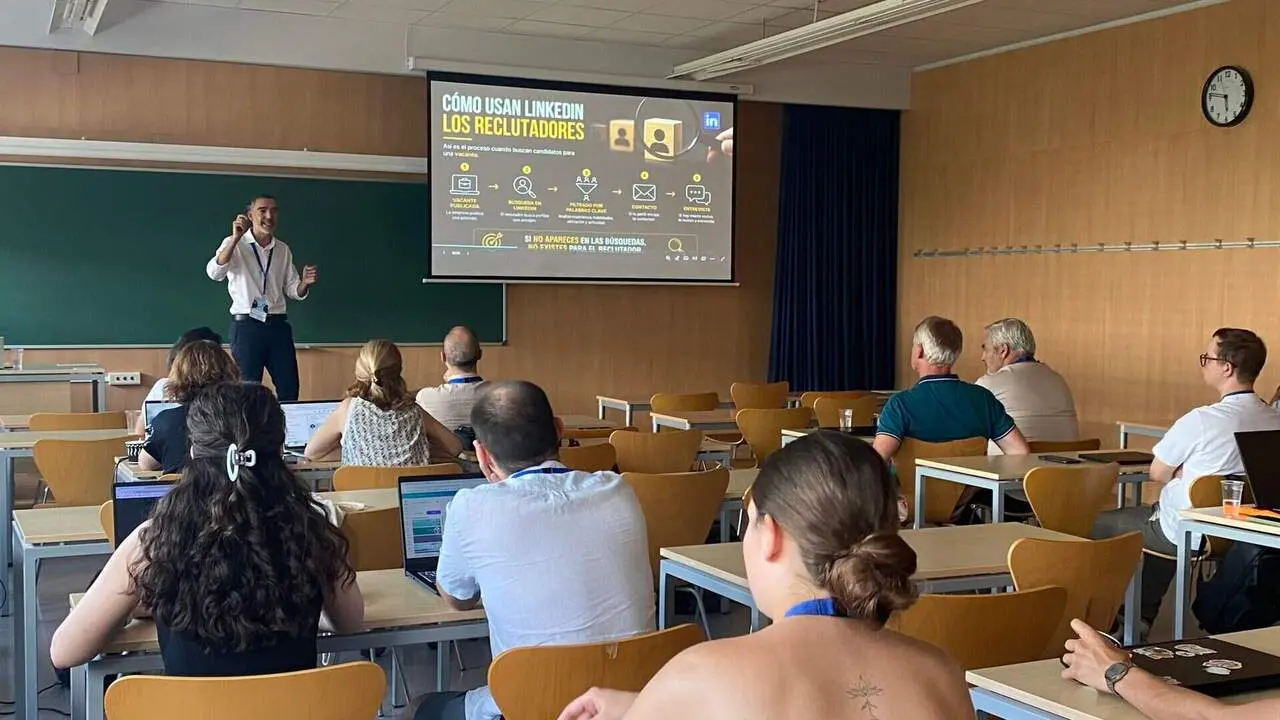  Imatge destacada que mostra la interf&iacute;cie de la cerca avan&ccedil;ada i les funcionalitats del programa Mentoring Hub Experimenta 2026 &mdash; Imagen de la Fuente 
