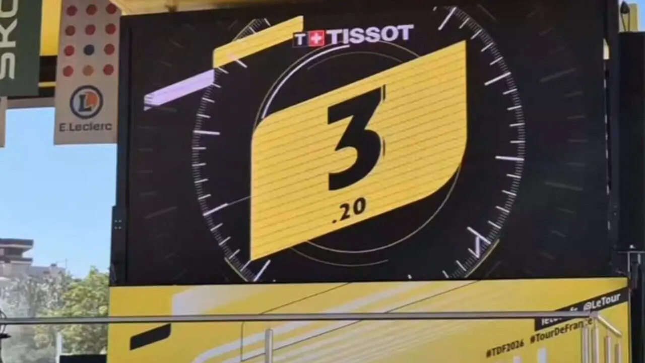  Sortida de la segona etapa del Tour de Fran&ccedil;a 2026 a Tarragona amb milers d&rsquo;aficionats davant el gran esdeveniment esportiu &mdash; Imagen de la Fuente 