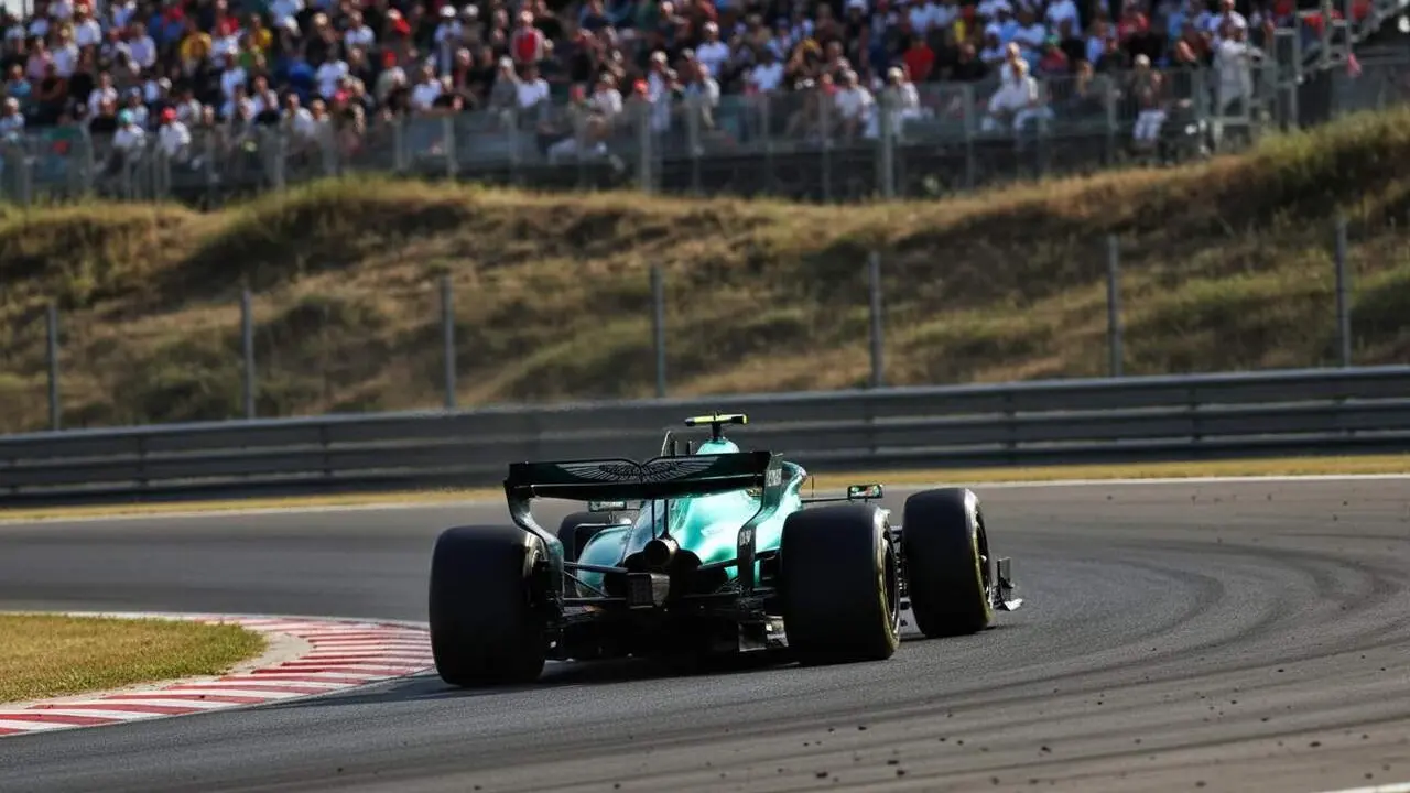 Fernando Alonso prova el nou motor Honda d&rsquo;Aston Martin amb pot&egrave;ncia millorada a Zandvoort en F&oacute;rmula 1 &mdash; Imagen generada por IA