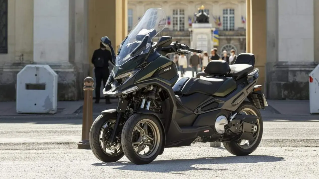 Scooter de tres rodes Kymco CV3 575 que revoluciona la mobilitat urbana amb estabilitat i disseny innovador &mdash; Imagen generada por IA