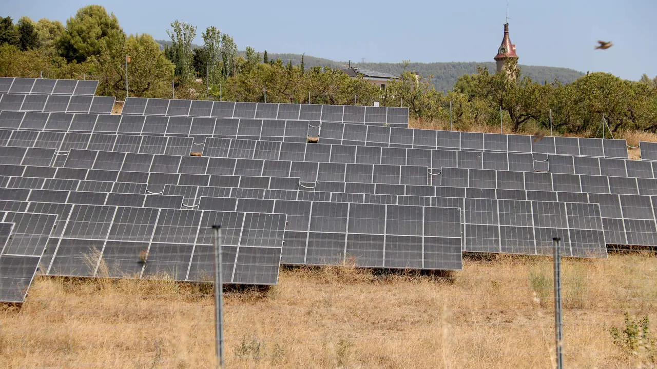 Plaques solars de la central fotovoltaica Las Lomas