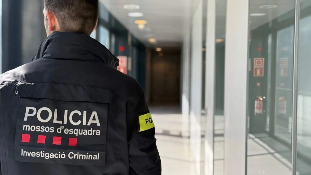  Desarticulat un grup criminal vinculat a m&eacute;s de 70 robatoris a empreses - Imagen de la Fuente 