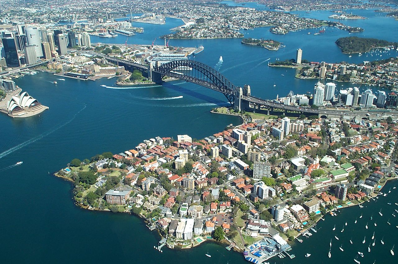 Sydney_Harbour_Bridge_from_the_air-Rodney-Haywood-wc