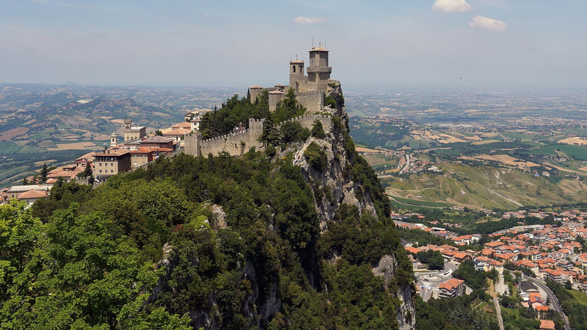 San-Marino-Mont-Titano-Commonists