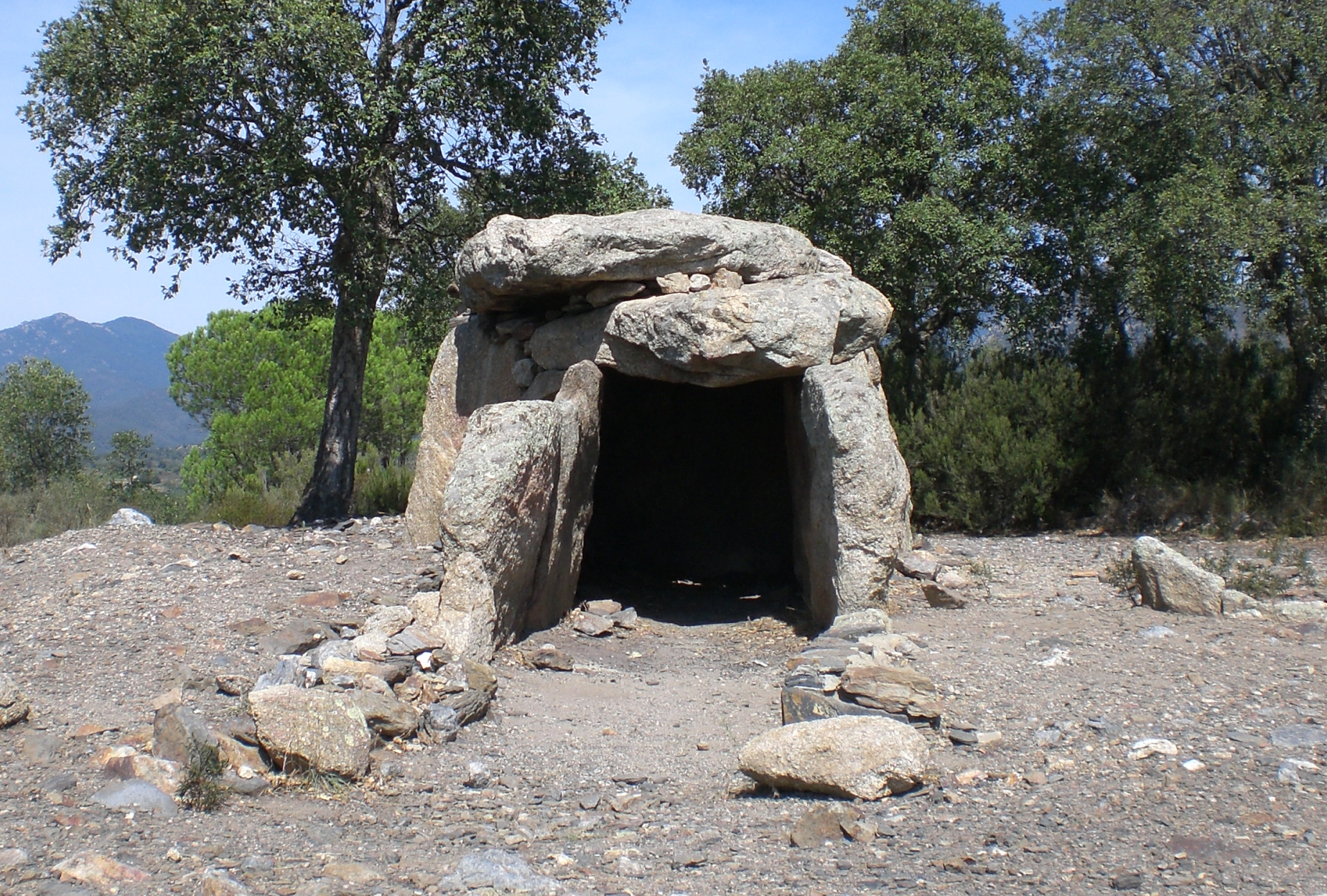 Dolmen_de_la_Cabana_Arqueta