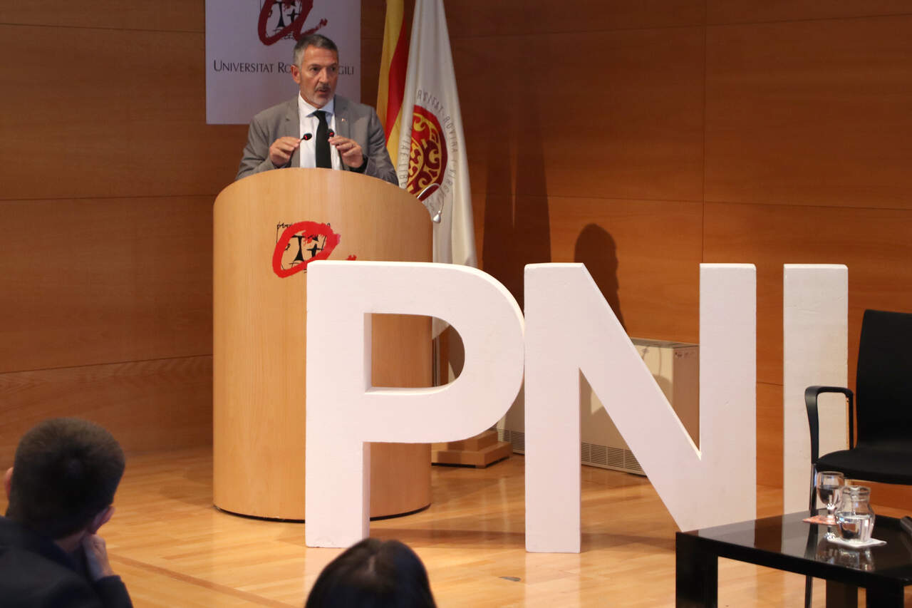 Pacto Nacional para acelerar la descarbonización y sostenibilidad en el polígono químico de Tarragona
